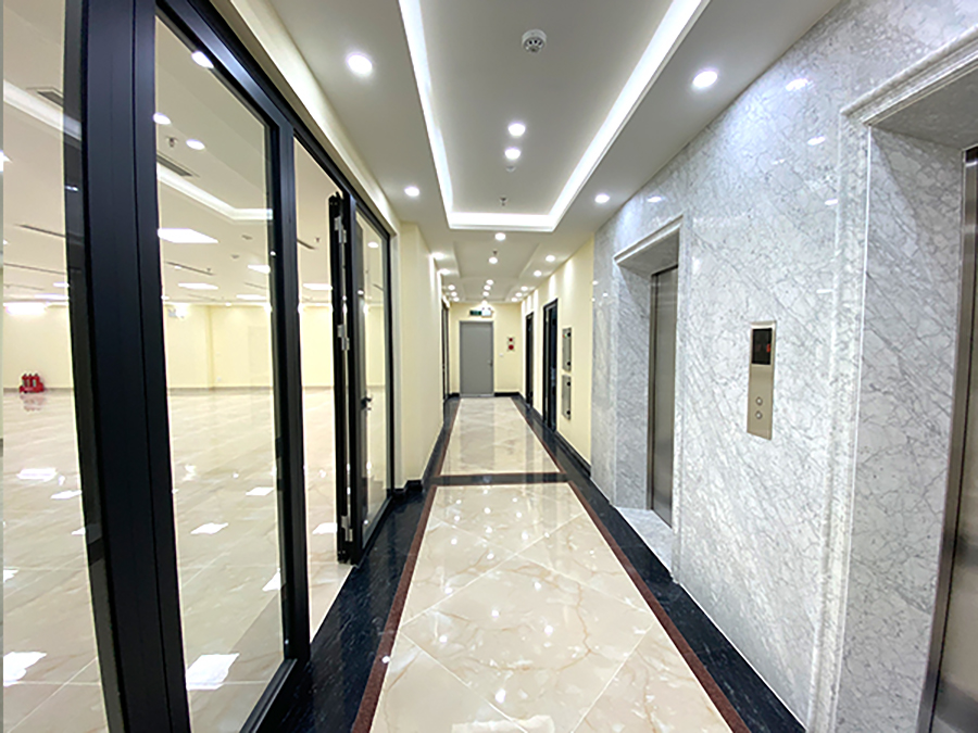 Cho Thuê Tòa Văn Phòng 10 Tầng Mặt Phố Hoàng Ngân, DT 420m2, MT 14m.Vị Trí Lô Góc. Giá 700tr/th - Ảnh 4